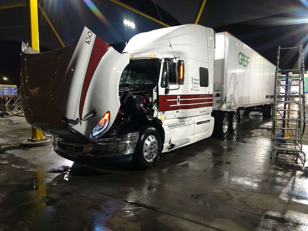 Blue Beacon Truck Wash of Tolleson, AZ | 8423 W Roosevelt I-10 Exit 135, Tolleson, AZ 85353, USA | Phone: (623) 936-2984