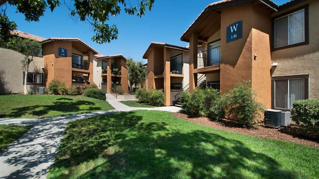 Siena Terrace Apartments | 20041 Osterman Rd, Lake Forest, CA 92630, USA | Phone: (949) 830-7811