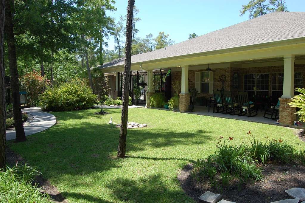 AutumnGrove Cottage at Eagle Springs | 5500 Atascocita Road, Humble, TX 77346, USA | Phone: (281) 622-4861