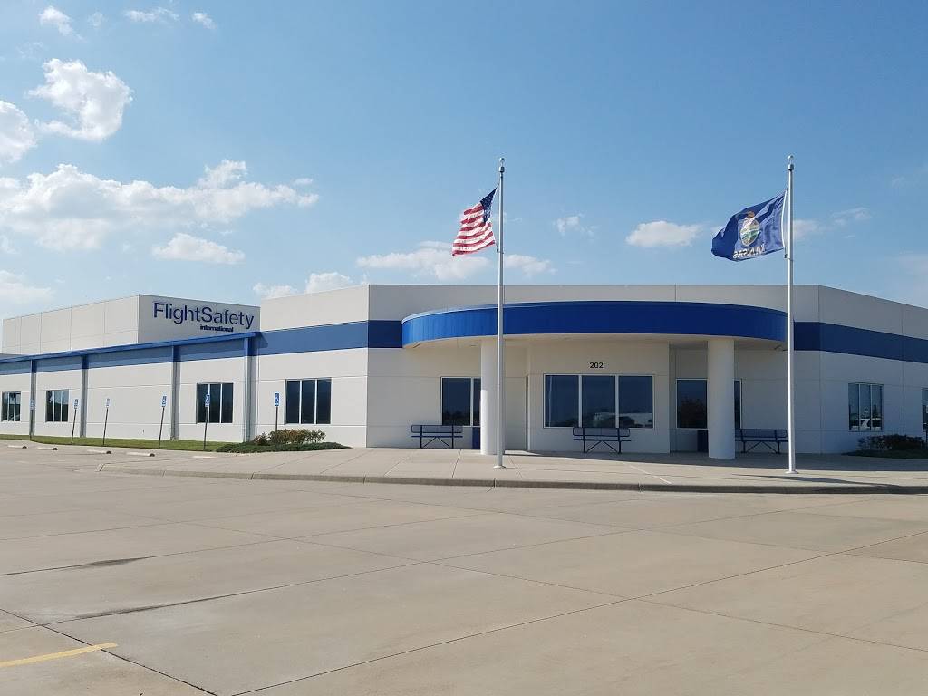 FlightSafety Textron Aviation Training - Wichita Maintenance | 2021 S Eisenhower Ave, Wichita, KS 67209, USA | Phone: (316) 361-3900