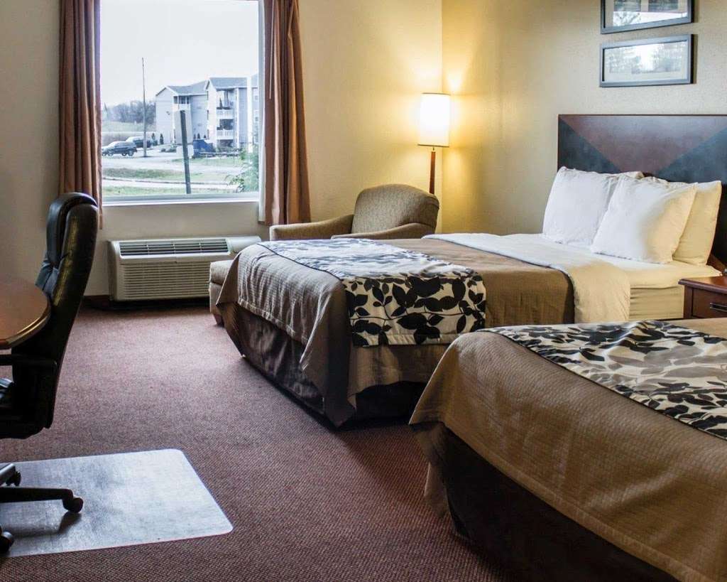 Quality Inn & Suites | 1435 Doron Dr, Chambersburg, PA 17202 | Phone: (717) 263-0596