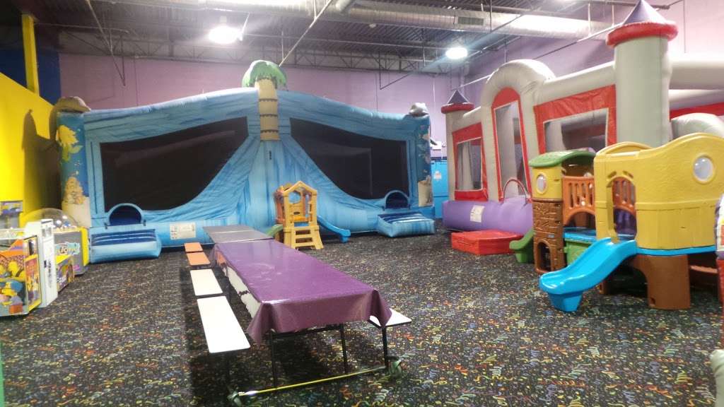 FunFlatables | 101 Joliet St #700, Dyer, IN 46311 | Phone: (219) 322-5333