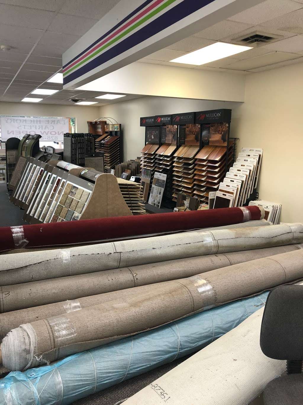 Lake Hickory Carpet & Flooring Center Inc. | 3319 E Main St, Claremont, NC 28610, USA | Phone: (828) 827-2020