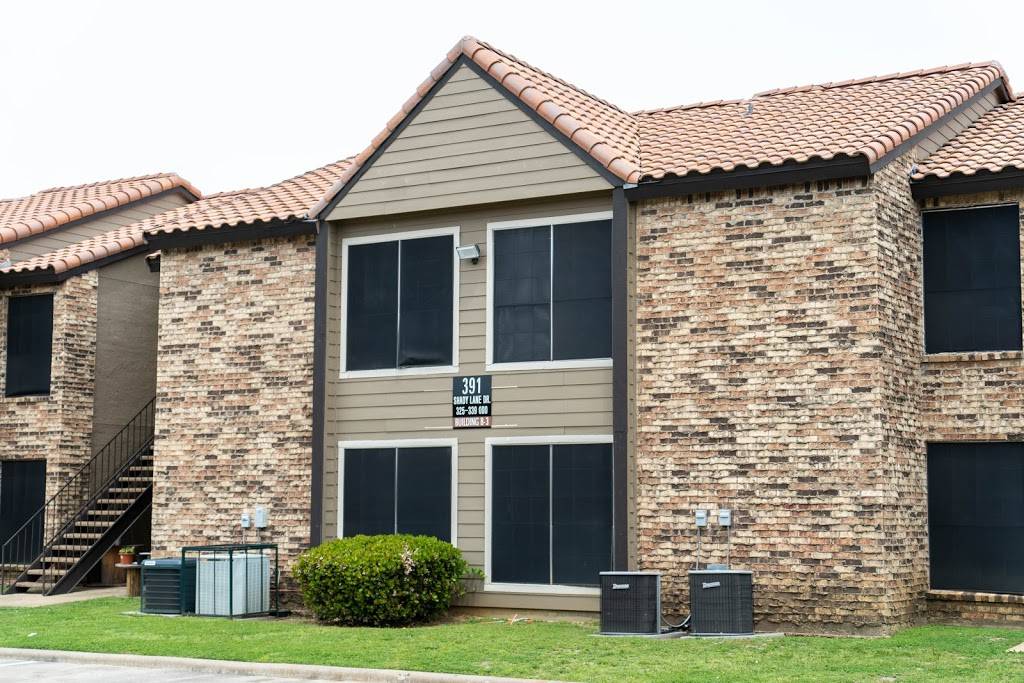 Verona Apartments | 350 Shady Ln Dr, Fort Worth, TX 76112, USA | Phone: (682) 301-3147