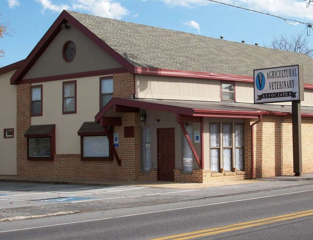 Agricultural Veterinary Associates | 137 E 28th Division Hwy, Lititz, PA 17543, USA | Phone: (717) 625-4212