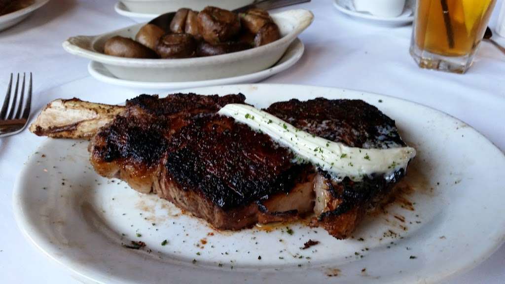 Ruths Chris Steak House | 11501 Maid at Arms Way, Berlin, MD 21811 | Phone: (888) 632-4747