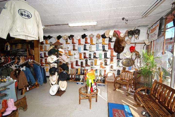 Tonys Western Wear | 3348 W 63rd St, Chicago, IL 60629, USA | Phone: (773) 778-5521