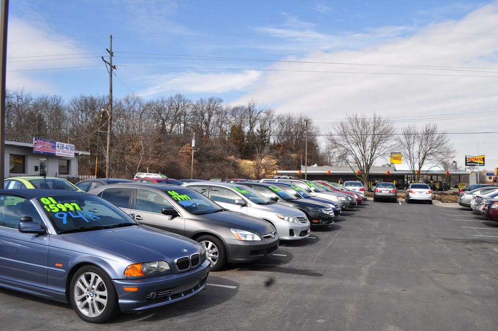 KC Used Car Emporium | 5500 Merriam Dr, Shawnee, KS 66203, USA | Phone: (913) 432-4700