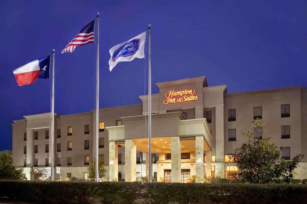 Hampton Inn & Suites Conroe - I-45 North | 2242 Stoneside Rd, Conroe, TX 77303, USA | Phone: (936) 539-1888