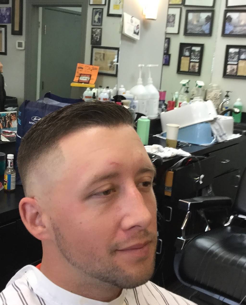 Lovers Lane Barber Shop | 4331 Lovers Ln, Dallas, TX 75225 | Phone: (214) 522-6595