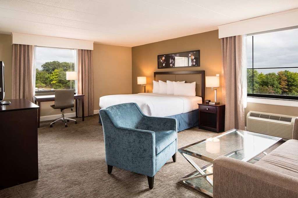 DoubleTree by Hilton Hotel Laurel | 15101 Sweitzer Ln, Laurel, MD 20707, USA | Phone: (301) 776-5300