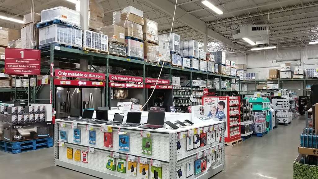 BJs Wholesale | 1601 US-22, Watchung, NJ 07069, USA | Phone: (908) 322-2110