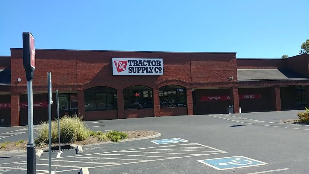 Tractor Supply Co. | 2176 Hillsboro Rd Ste 122, Franklin, TN 37069, USA | Phone: (615) 595-5700