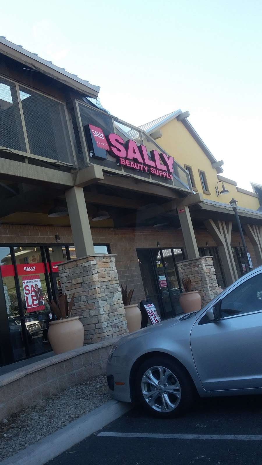 Sally Beauty | 3535 W Southern Ave #124, Phoenix, AZ 85041, USA | Phone: (602) 268-1104