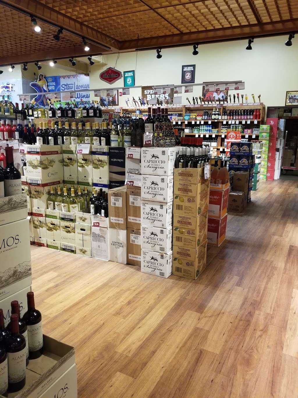 Stew Leonards Wines & Spirits of Clifton | 345 Allwood Rd, Clifton, NJ 07012, USA | Phone: (973) 859-7700