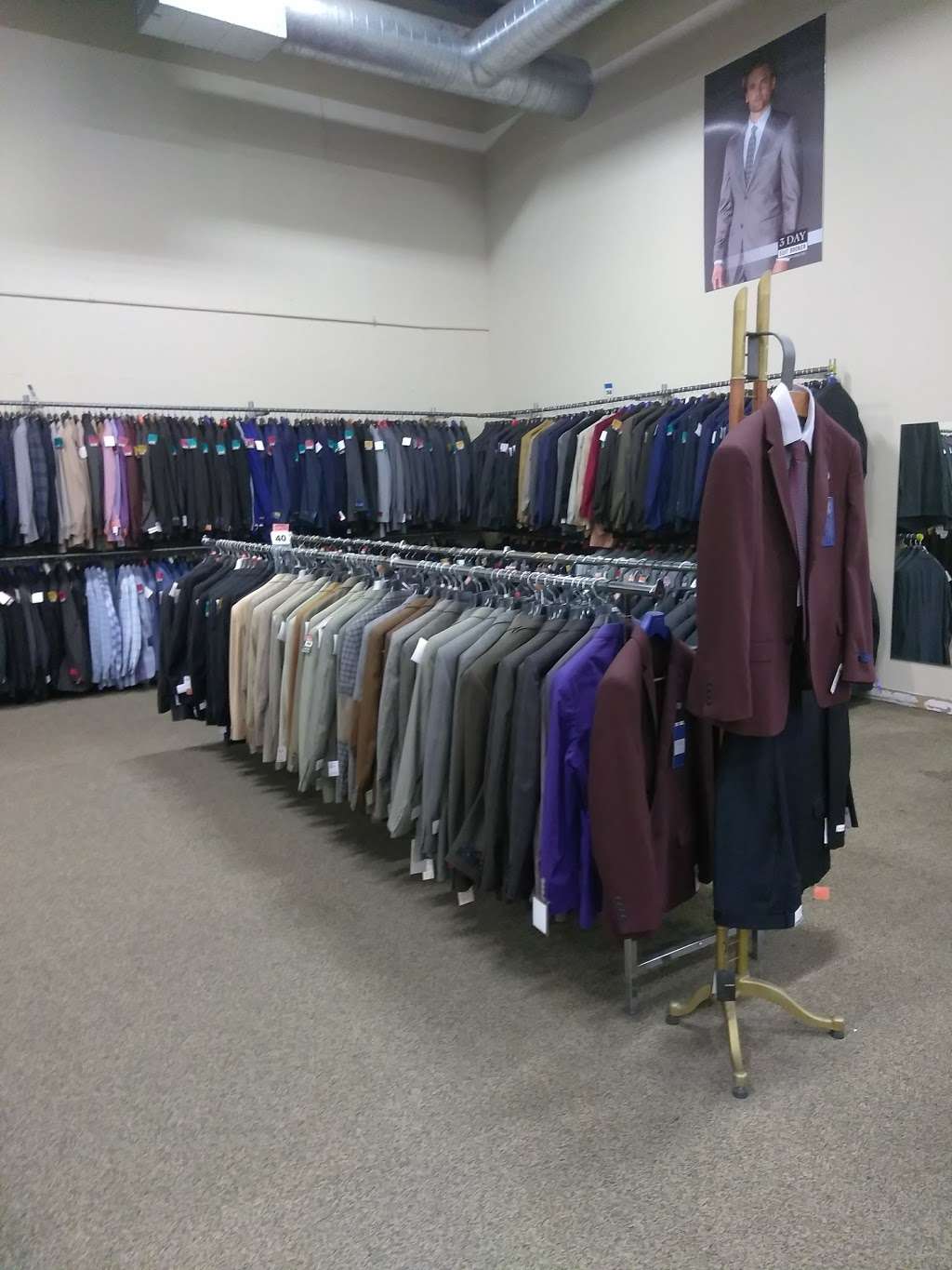 3 Day Suit Broker | 1361 W 190th St, Gardena, CA 90248, USA | Phone: (310) 243-1150