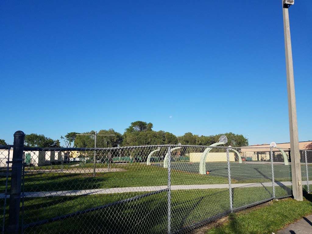 Charles R Hadley Elementary | 8400 NW 7th St, Miami, FL 33126, USA | Phone: (305) 261-3719