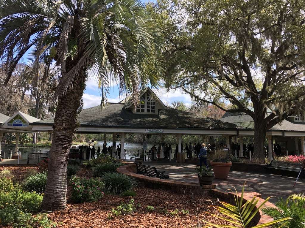 Glass Bottom Boat Tours at Silver Springs | 5656 E Silver Springs Blvd, Silver Springs, FL 34488, USA | Phone: (352) 261-5840