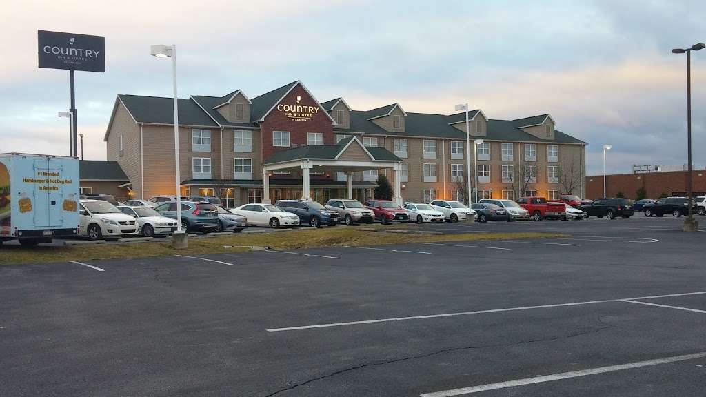 Country Inn & Suites by Radisson, Chambersburg, PA | 399 Beddington Blvd, Chambersburg, PA 17201, USA | Phone: (717) 261-0900