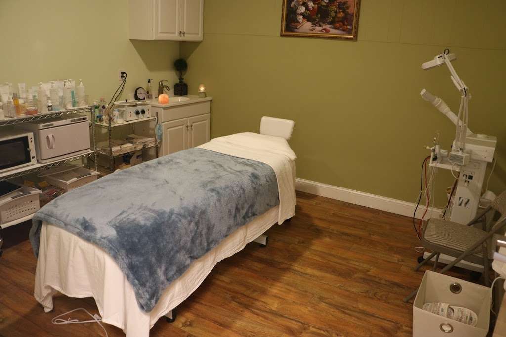 Aspen Healing Spa | 385 main st #402 (Union Square Plaza, Southbury, CT 06488, USA | Phone: (203) 586-1145