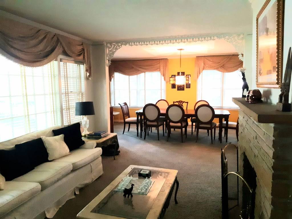 The MOZLEY Bed and Breakfast | 1380 Mozley Pl SW, Atlanta, GA 30314, USA | Phone: (404) 226-3854