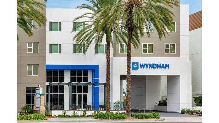 Wyndham Anaheim | 515 W Katella Ave, Anaheim, CA 92802, USA | Phone: (714) 783-2793