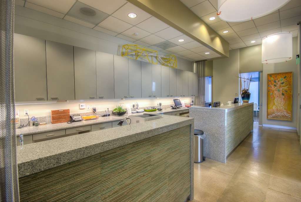 The Doctors Office | 24355 Lyons Ave #130, Santa Clarita, CA 91321 | Phone: (661) 255-9355