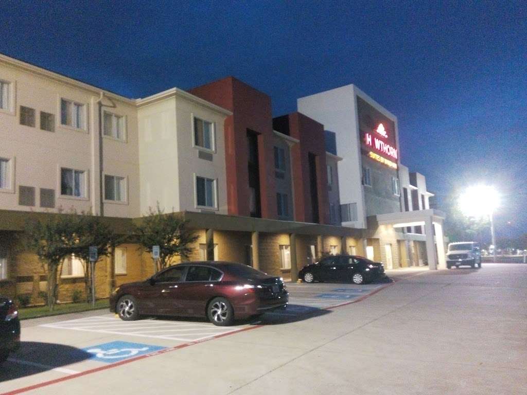 Hawthorn Suites by Wyndham DFW Airport North | 5000 Plaza Dr, Irving, TX 75063, USA | Phone: (972) 445-9507