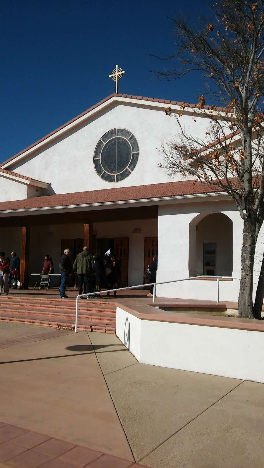 Holy Family Church | 9974 I Ave, Hesperia, CA 92345 | Phone: (760) 244-9180