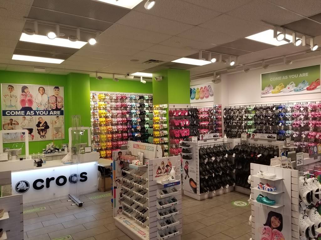 Crocs | 651 Kapkowski Rd, Elizabeth, NJ 07201 | Phone: (908) 355-2925