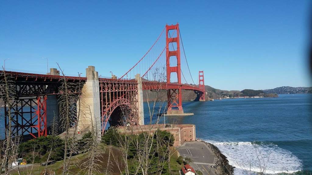 Golden Gate Bridge Parking | San Francisco, CA 94129