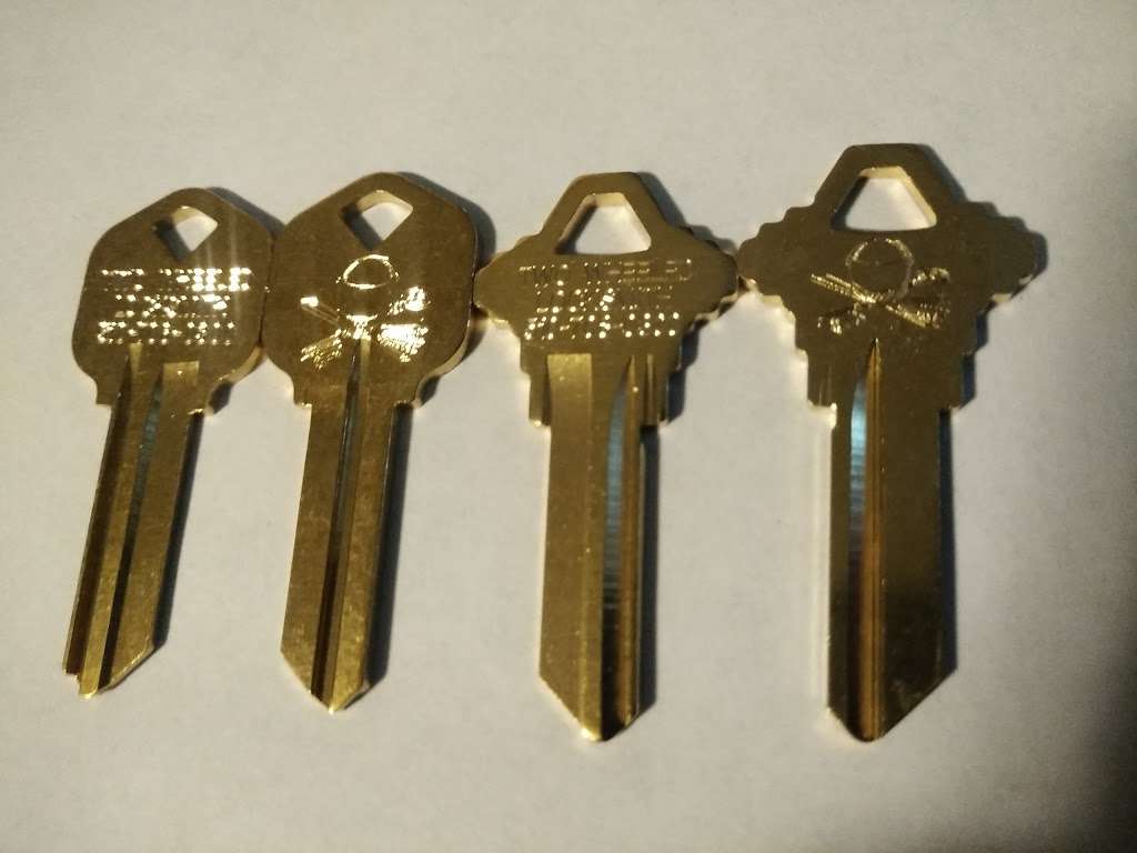 two wheeled locksmith | 2601 Blanding Ave c411, Alameda, CA 94501, USA | Phone: (510) 708-0300