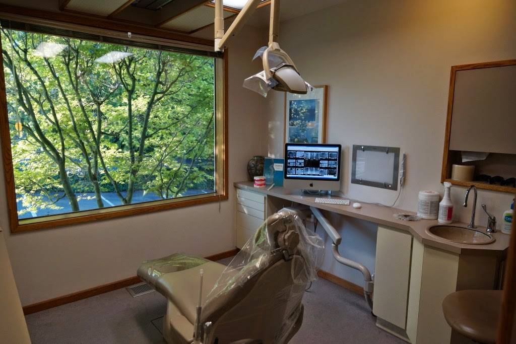 NW Dental Center: Fred S Hsu DMD | 13344 1st Ave NE #205, Seattle, WA 98125, USA | Phone: (206) 364-7575