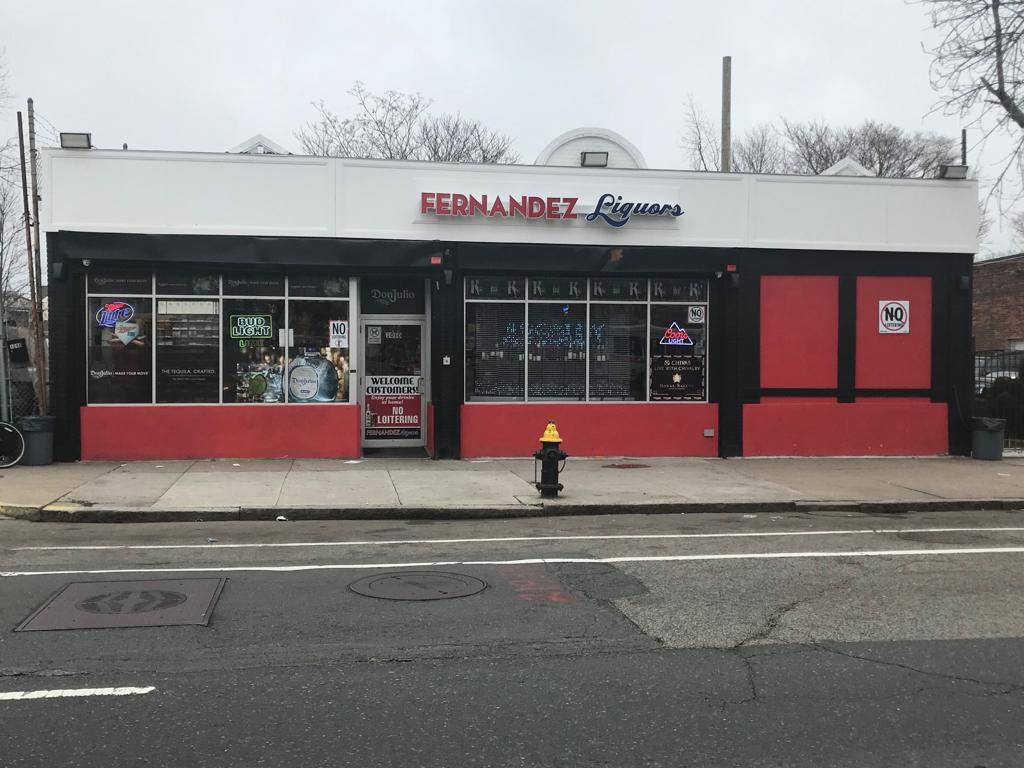 Fernandez Liquor V | 1050 Blue Hill Avenue, Dorchester, MA 02124, USA | Phone: (617) 506-0570