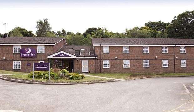 Premier Inn Maidstone/Sevenoaks | London Rd, Wrotham Heath, Sevenoaks TN15 7RX, UK | Phone: 0871 527 8962