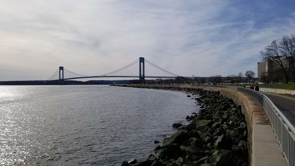 Dyker Beach Park | 334 Bay 8th St, Brooklyn, NY 11228, USA | Phone: (212) 639-9675