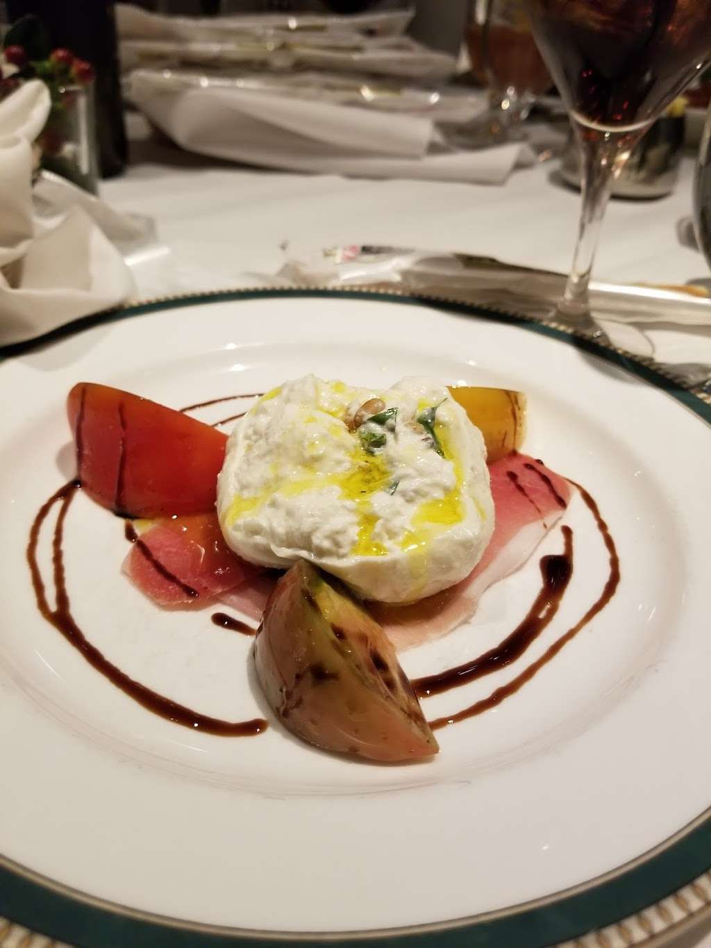 Il Tinello | 16 W 56th St, New York, NY 10019, USA | Phone: (212) 245-4388