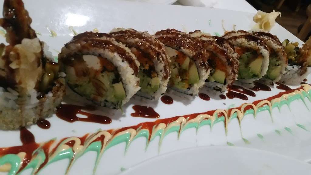 Golden Rolls | 790 S Eastwood Dr, Woodstock, IL 60098, USA | Phone: (815) 308-5099