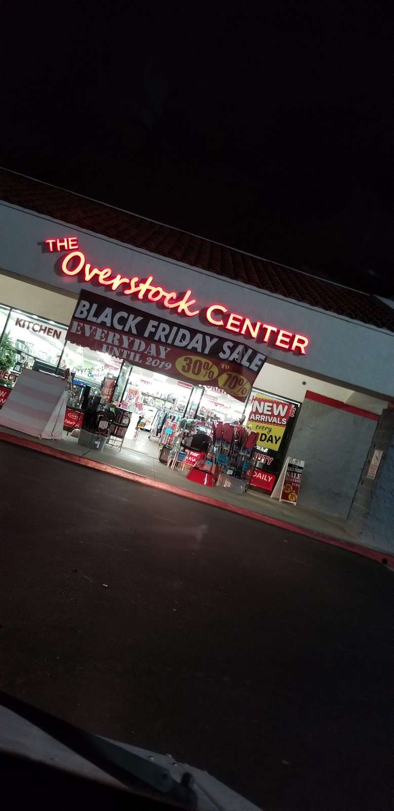 The Overstock Center | 12563 E Carson St, Hawaiian Gardens, CA 90716, USA | Phone: (562) 865-3546
