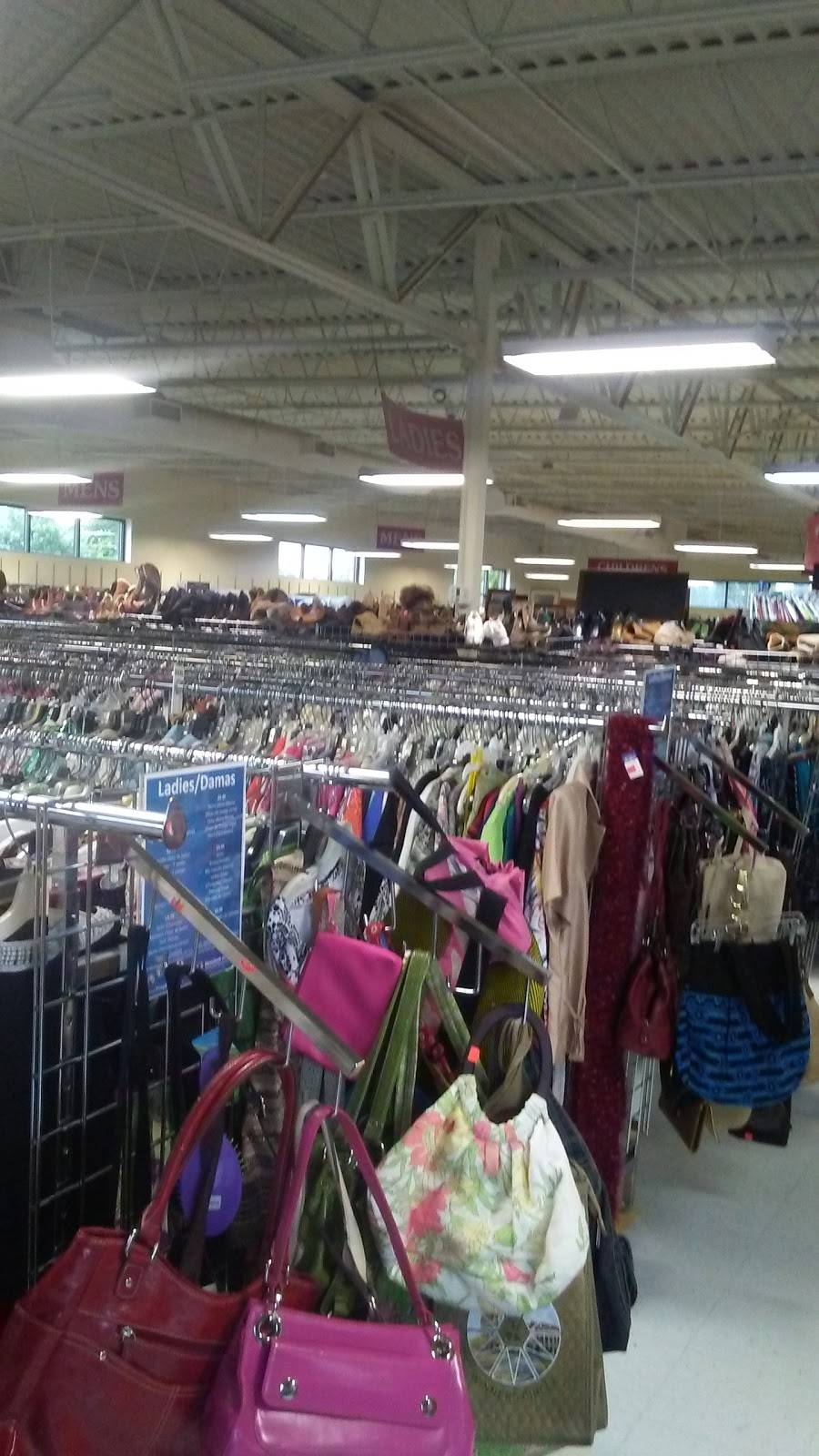 Triad Goodwill Store & Donation Center | 5301 Samet Dr, High Point, NC 27265, USA | Phone: (336) 882-3772