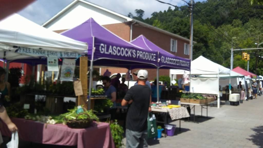 Berkeley Springs Farmers Market | 129 Fairfax St, Berkeley Springs, WV 25411, USA | Phone: (304) 258-8400