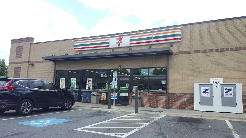 7-Eleven | 1824 Freedom Dr, Charlotte, NC 28208, USA | Phone: (704) 335-0218