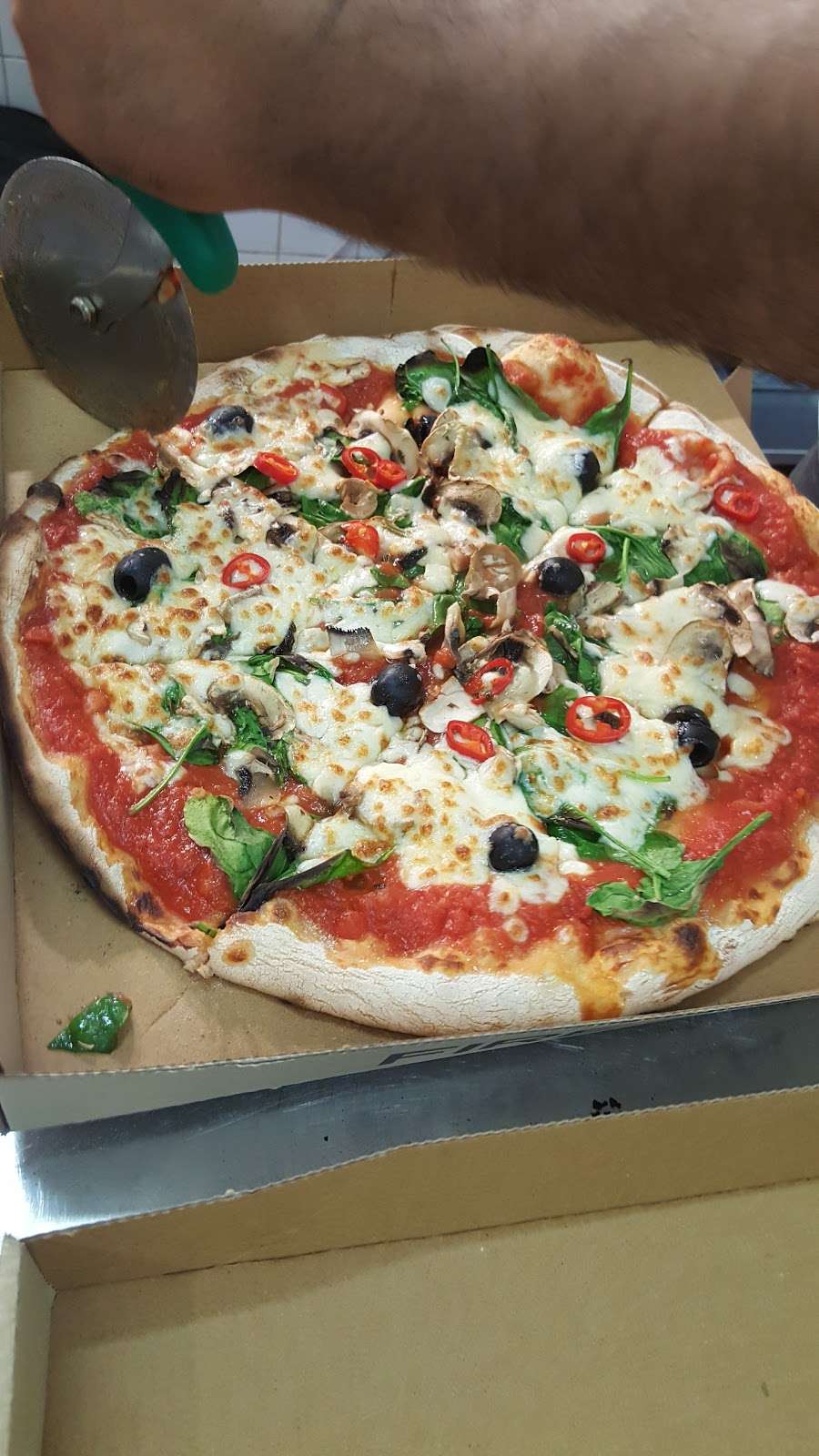 Firezza Pizza Wimbledon | 266 The Broadway, London SW19 1SB, UK | Phone: 020 8542 4400