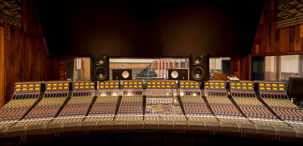 United Recording | 6050 Sunset Blvd, Los Angeles, CA 90028, USA | Phone: (323) 467-9375