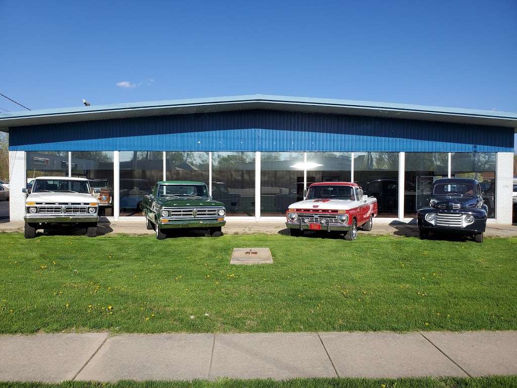 Watseka Buy and Drive | 100 N Jefferson St, Watseka, IL 60970, USA | Phone: (815) 785-1016