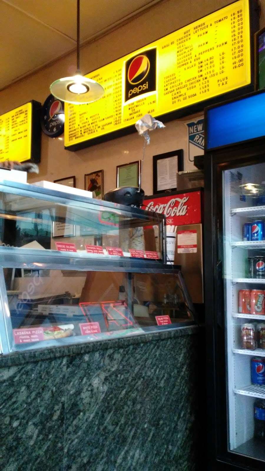 Pizza Centre | 374 Pelham Rd, New Rochelle, NY 10805 | Phone: (914) 636-1817