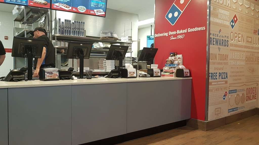 Dominos Pizza | 8687 W US-192, Kissimmee, FL 34747, USA | Phone: (407) 238-2266