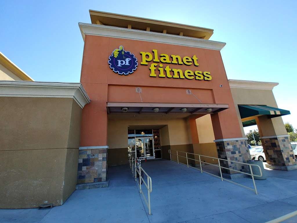 Planet Fitness | 4135 Chicago Ave Ste 190, Riverside, CA 92507, USA | Phone: (951) 779-2977