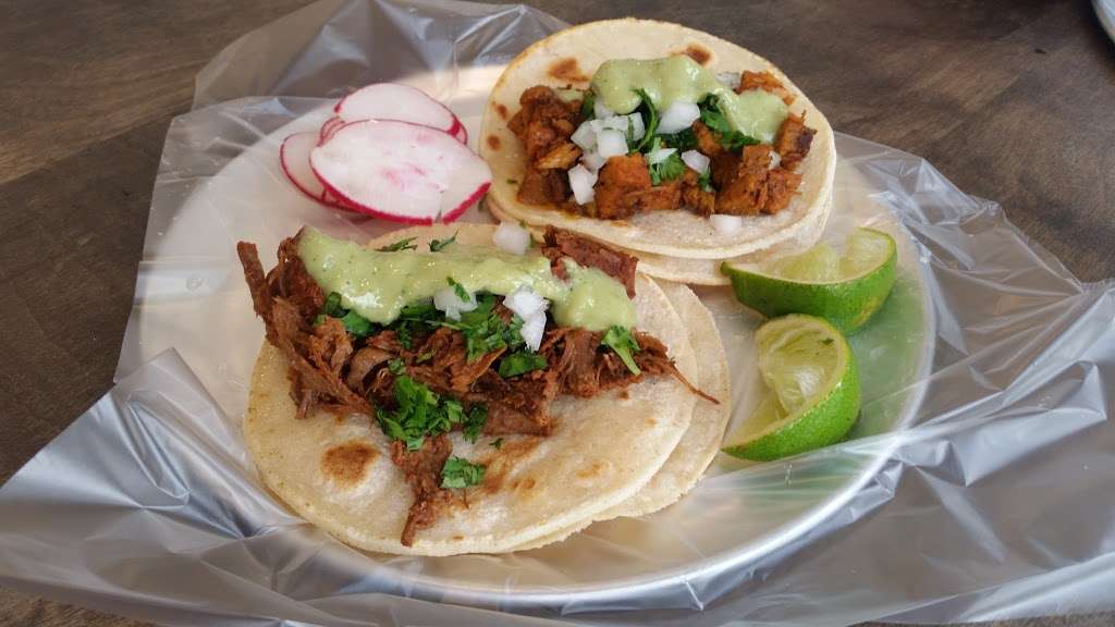 Tacos El Metate | 1742 S Chambers Rd, Aurora, CO 80017 | Phone: (720) 269-4320