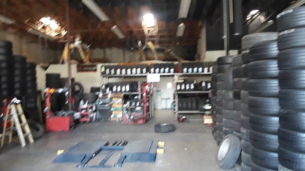 El Kora Tires | 9215 Orco Pkwy #D, Riverside, CA 92509, USA | Phone: (951) 934-3434